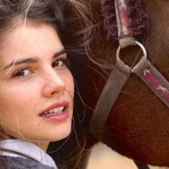 Sahipsizler Zeliha Kimdir? Sahipsizler Dizisinin Zeliha’sı Doğa Bayram Kimdir? Kaç Yaşında?