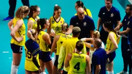 Fenerbahçe Kadın Voleybol Takımı, İtalya deplasmanında