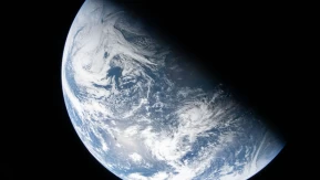 NASA, Dünya'nın uzaydan çekilmiş yeni görüntülerini yayınladı