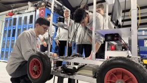 Lise öğrencileri, otonom araçların yazılım hatalarını tespit eden sistem geliştirdi