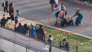 Diyarbakır'da adliye önünde tekmeli-yumruklu kavga çıktı