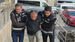 Zonguldak’ta muska yazıp üfürükçülükle 100’den fazla kişiyi dolandırdığı iddia edilen kişi yakalandı