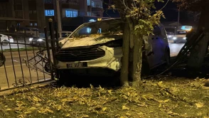 Adıyaman'da korkunç kaza: Ağaca çarparak durabildi!