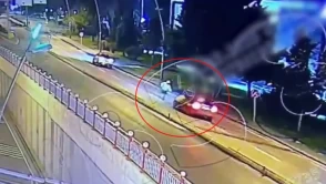 Kayseri'de ‘Dur’ ihtarına uymayıp polise çarptı!