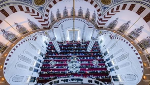 17 Nisan 2026 Cuma hutbesi tam metni'| Diyanet'ten anlamlı hutbe: "Birbirimize Kenetlenelim!"