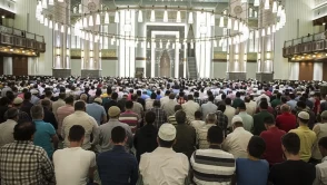 Bugün Cuma Namazı saat kaçta? 17 Nisan 2026 il il vakitler