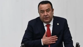 Adnan Beker kimdir hangi partiden? Adnan Beker kaç yaşında nereli?