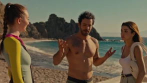 Rüzgara Bırak filmi hangi koyda çekildi? Alaçatı’daki o meşhur sörf okulu ortaya çıktı