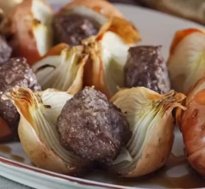 Saraçoğlu’nun tavsiye ettiği şifa dolu soğan kebabı tarifi