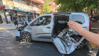 Bayrampaşa’da kontrolden çıkan tanker araçlara çarptı