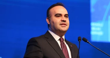 Bakan Kacır’dan üretim ve yatırım mesajı: Küresel zorluklara rağmen büyüme sürecek!