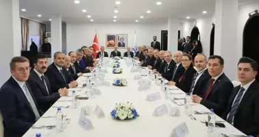 YÖK Başkanı Özvar İzmir'de konuştu: Üniversitelerin projelerini yerinde inceledi!