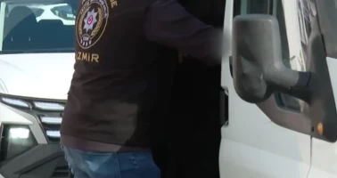 Seferihisar'da rüşvet soruşturması genişliyor: İmar Müdürü gözaltına alındı