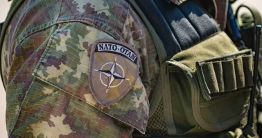 NATO üssünde flört uygulaması krizi