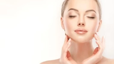 Bu meyveyle cildiniz parlayacak!