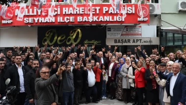 MHP Lideri Devlet Bahçeli’nin dik duruşu MHP’ye yoğun katılım getirdi