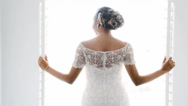 Saç aksesuarlarıyla düğün günü ışıltınızı taçlandırın!