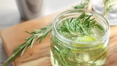 Biberiye suyu saçları hızlı uzatır mı?