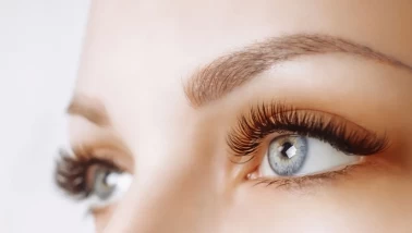 Kaş kirpik bakımı için hangi yağlar kullanılır?