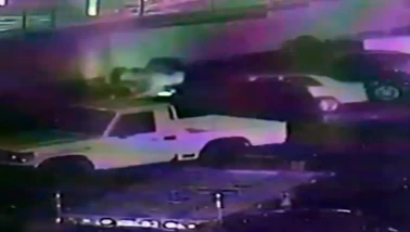 Isınmak için yaktığı ateş faciaya dönüştü! Sarıyer’de gece yarısı alevler yükseldi