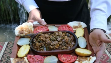 Denizli bağlarından tencereye süzülen pratik ziyafet