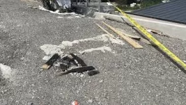 Gebze'de korkunç olay: Sohbet ederken 4 Metre yükseklikten asağı düştü