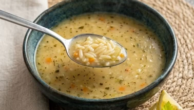 Şifa deposu arpa şehriyeli kereviz çorbası