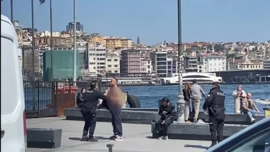 Büfeden aldığı döner bıçağıyla boğazını kesti