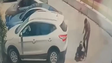 Saplantılı aşık olduğu kadını sokak ortasında defalarca bıçakladı!