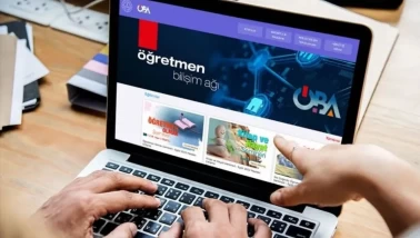 MEB Öğretmen Bilişim Ağı seminerleri ve giriş ekranı
