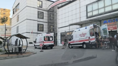 Batman'da inşaat iskelesi çöktü: 3 işçi yaralandı