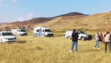 Çaya düşen 2 kardeşten 1’i öldü, diğeri kayıp