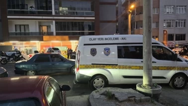 Balkondan yardım istedi, ekipler eve girince dehşetle karşılaştı