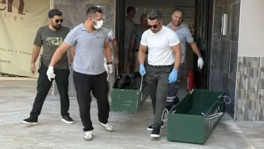 Antalya'da anne ve kızı evlerinde ölü bulundu