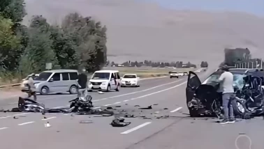 Van’da 2 hafif ticari araç çarpıştı: 2 ölü, 9 yaralı