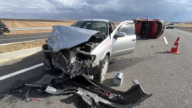 Tekirdağ’da iki otomobilin çarpıştığı kazada 4 kişi yaralandı
