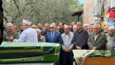 Bandırma’da feci kaza! Doğuma 2 hafta kalana anne ve 3 yaşındaki kızı yan yana toprağa verildi
