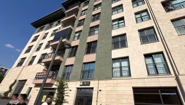 Kahramanmaraş’ta deprem konutlarında patlama paniği