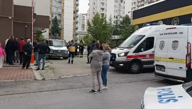 Balkon temizlerken 13. kattan düşen kadın hayatını kaybetti