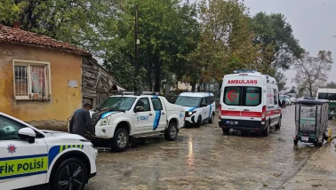 Tekirdağ Malkara’da TESKİ aracıyla motosiklet çarpıştı: Sürücü yaralandı