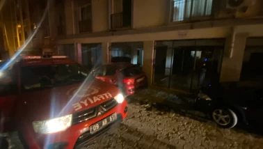 Yemek yaptığı sırada alevler yükseldi