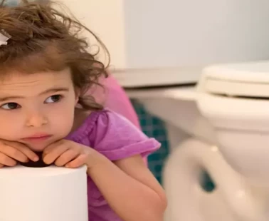 Çocuklarda tuvalet erteleme alışkanlığına dikkat! Bakın hangi hastalığa yol açıyor