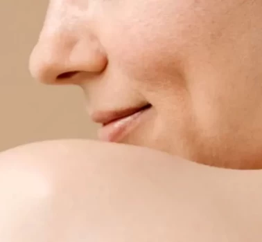 Şifası Baştan Ayağa: Saç ve Tırnakları Yenileyen Balık Yağını Evde Yapın