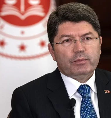 Bakan Tunç'tan 4.6'lık deprem sonrası 'geçmiş olsun' mesajı