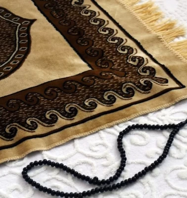 Huzurun pusulası olarak iman ve İslam'ın evrensel ilkeleri