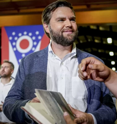 Ermenistan Başbakanı Paşinyan'dan flaş karar: Karabağ kitabı hediye eden müdürü görevden alındı!