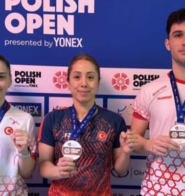 Milli badmintonculardan Polonya’da 2 madalya