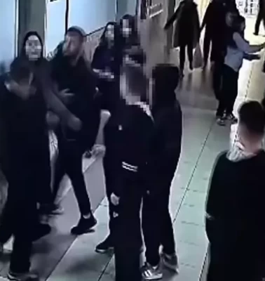 Okulda akran zorbalığı: Kardeşinin kilosuyla dalga geçildiğini duyan milli halterci okulu bastı