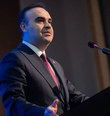 Bakan Kacır: Savunma sanayiine 456 milyar lira yatırımın önünü açtık