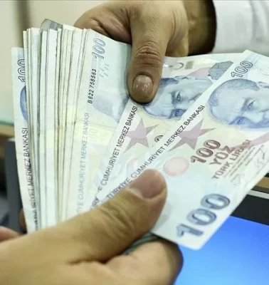 Emeklilerin bayram ikramiyesi ödemelerine başlandı